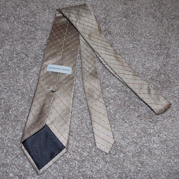 Two Geoffrey Beene Ties - Picture 9 of 9